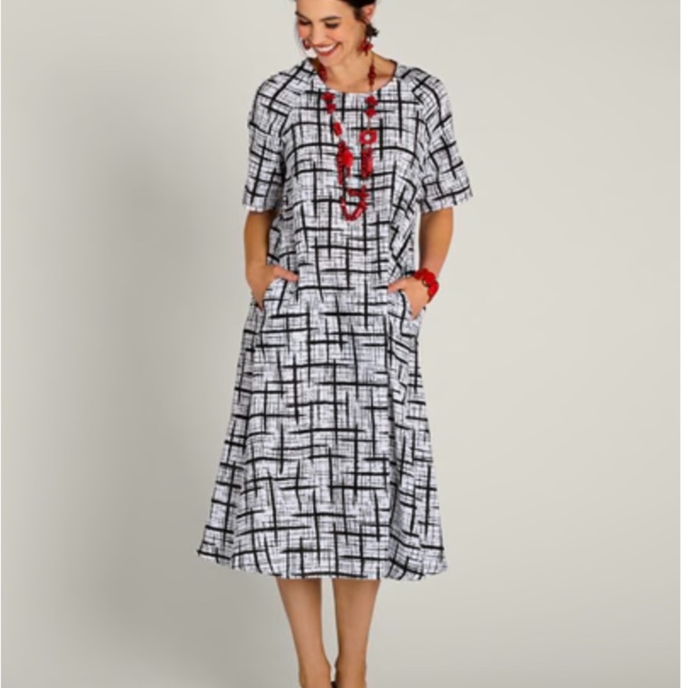 Petalura Puzzle Pieces Dress NWOT L